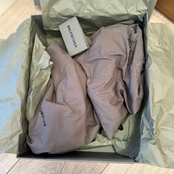 Balenciaga Anatomic Over the Knee Heeled Boot - Picture 4 of 16